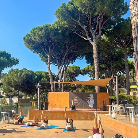 Rent-a-tent Interpals Eco Kamp alanı Isla Roja